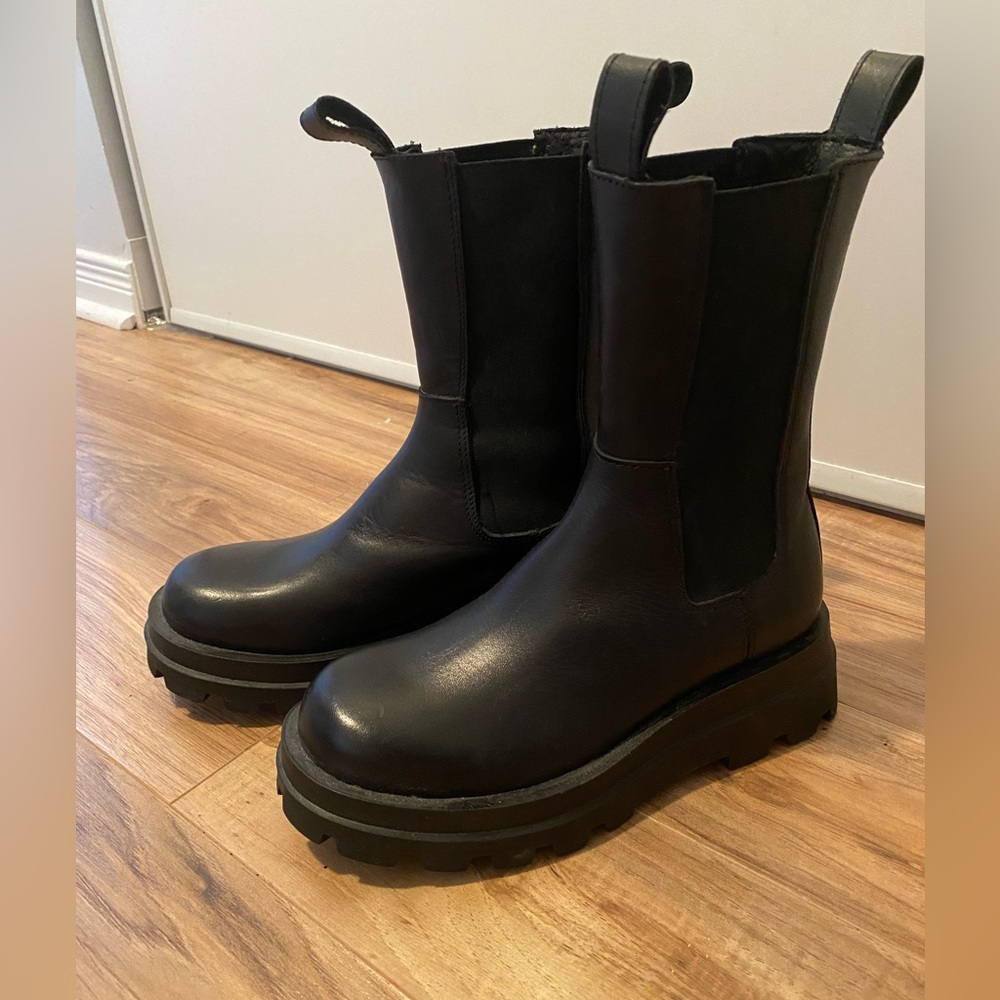 Steve Madden Boots